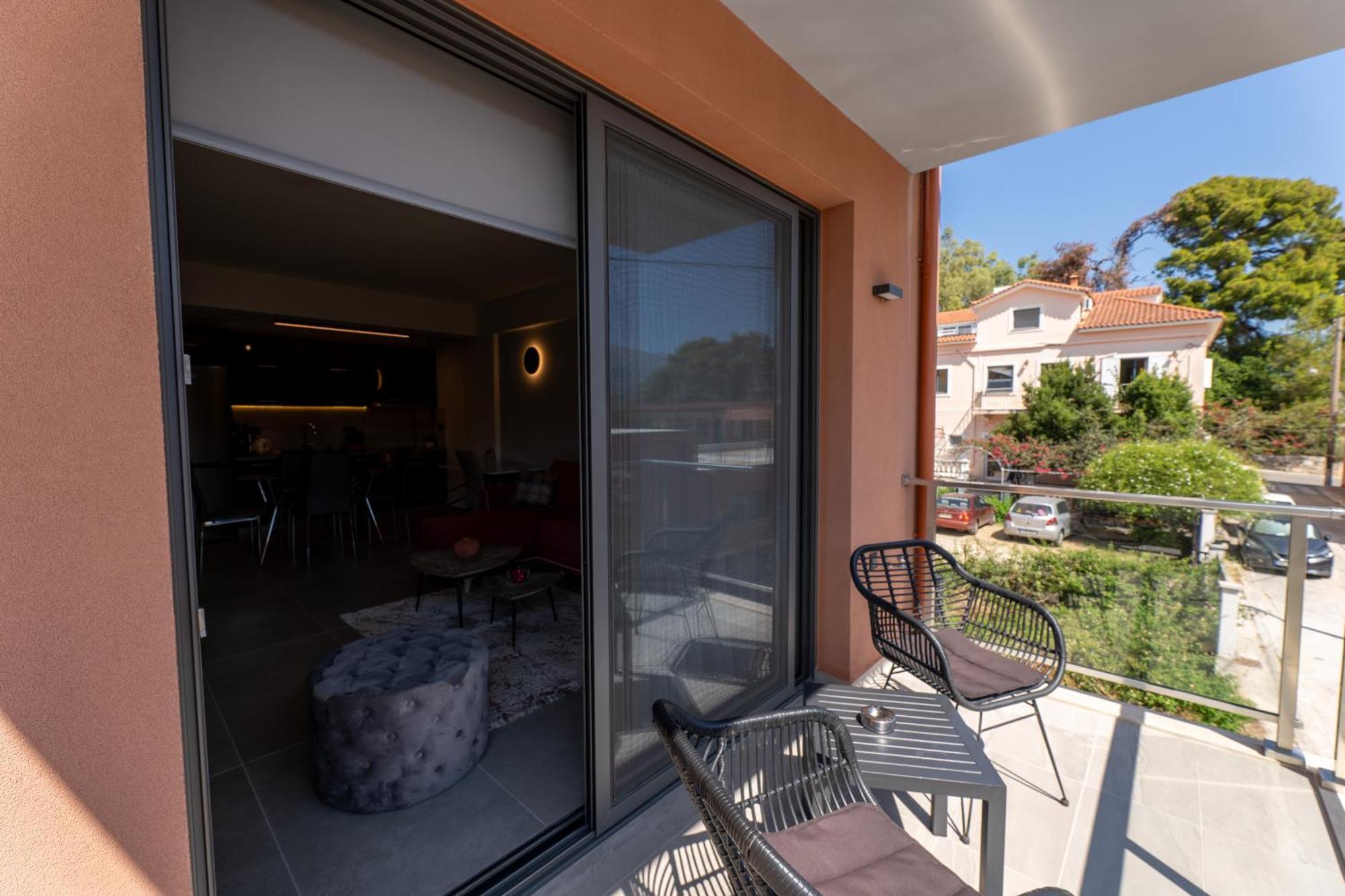 Napier's , Oregano Apartment *